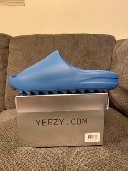 Adidas Yeezy Slide Blue with Box size 11