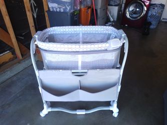 Very Clean Bassinet 
