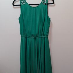 Green Knee Length Dress
