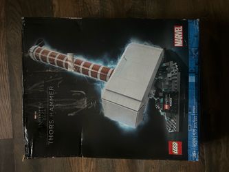 Brand new Lego marvel Thor’s hammer