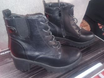 Women's Boots $15