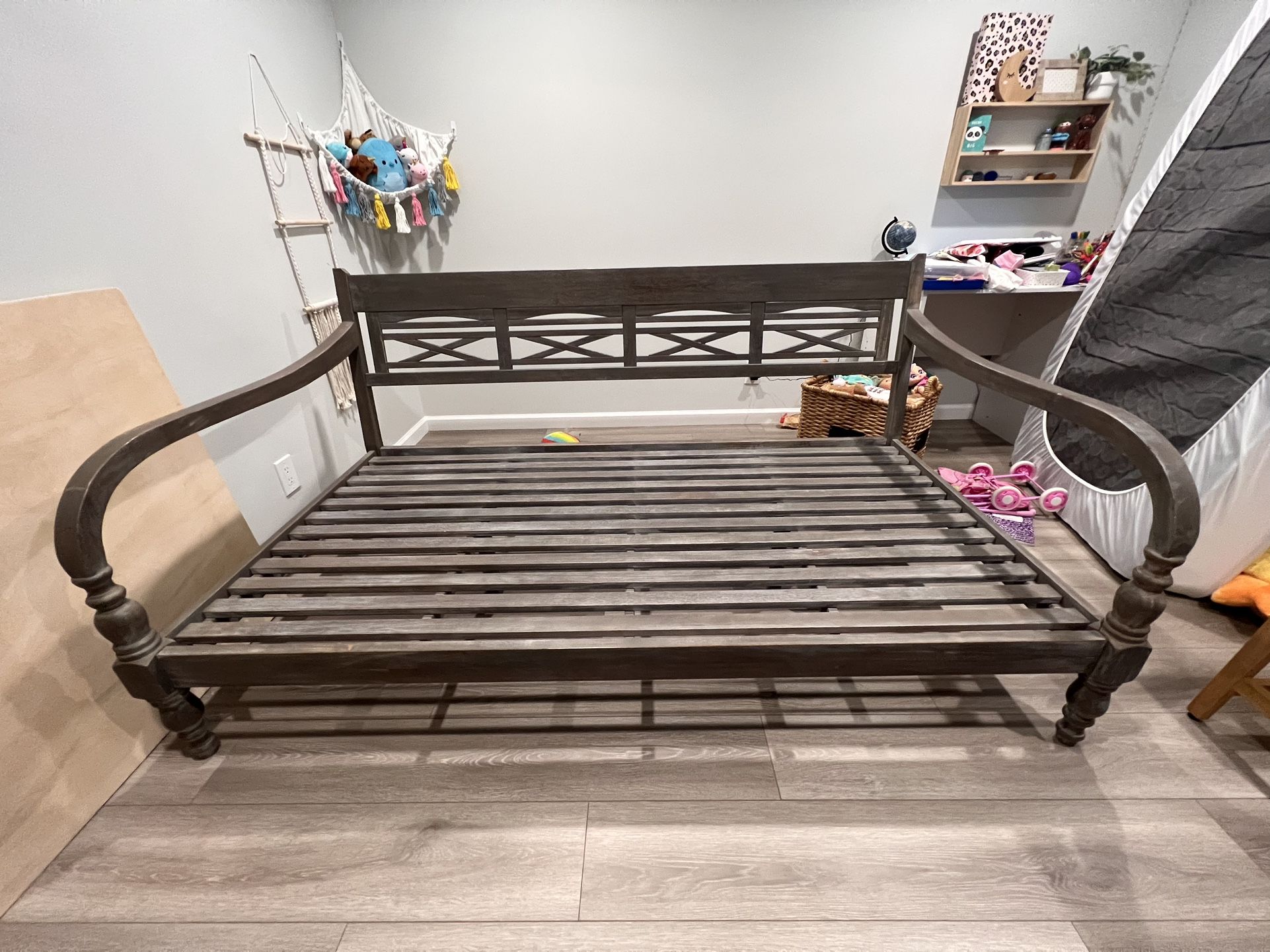 Indonesian Daybed 
