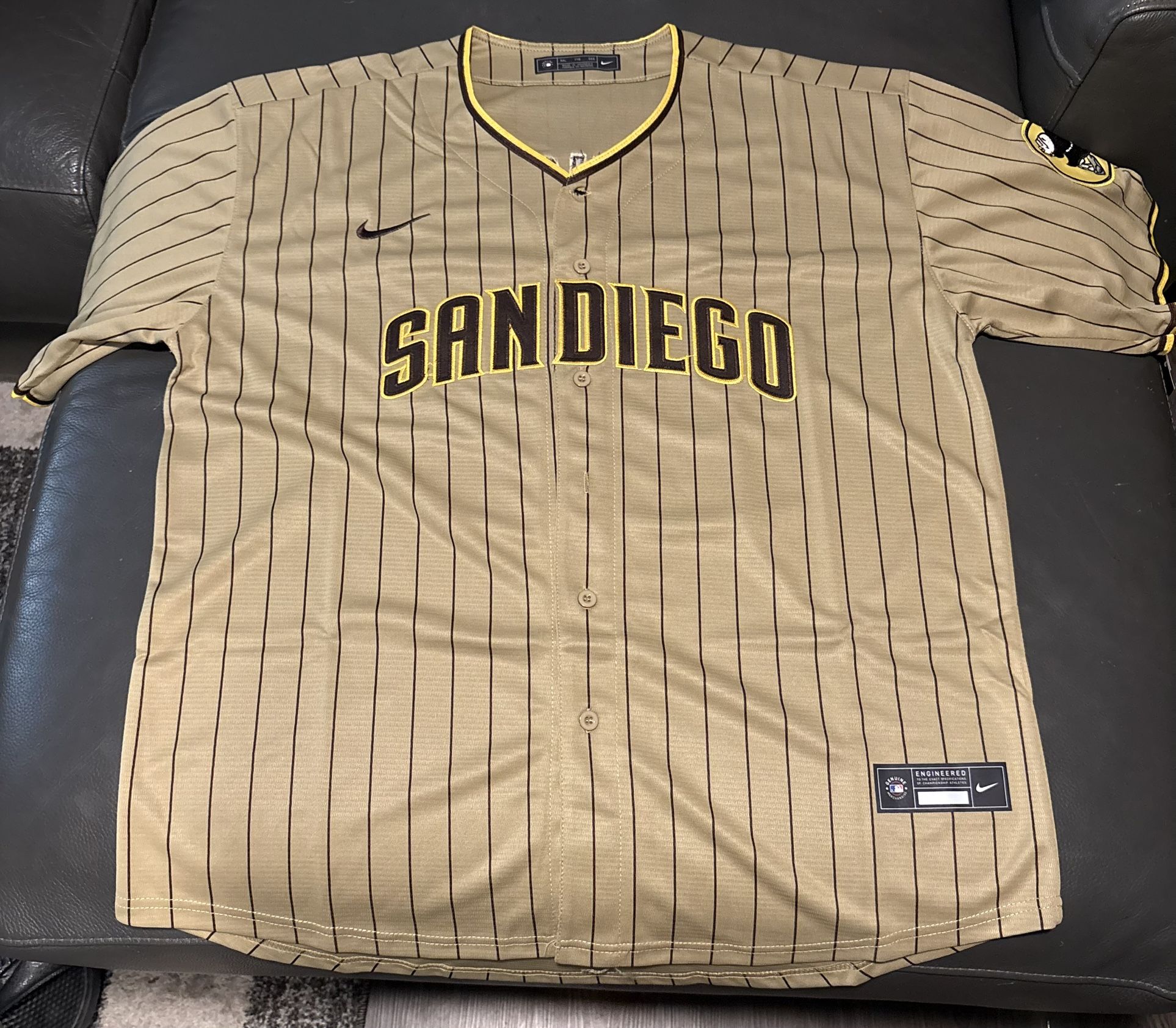 baseball jersey