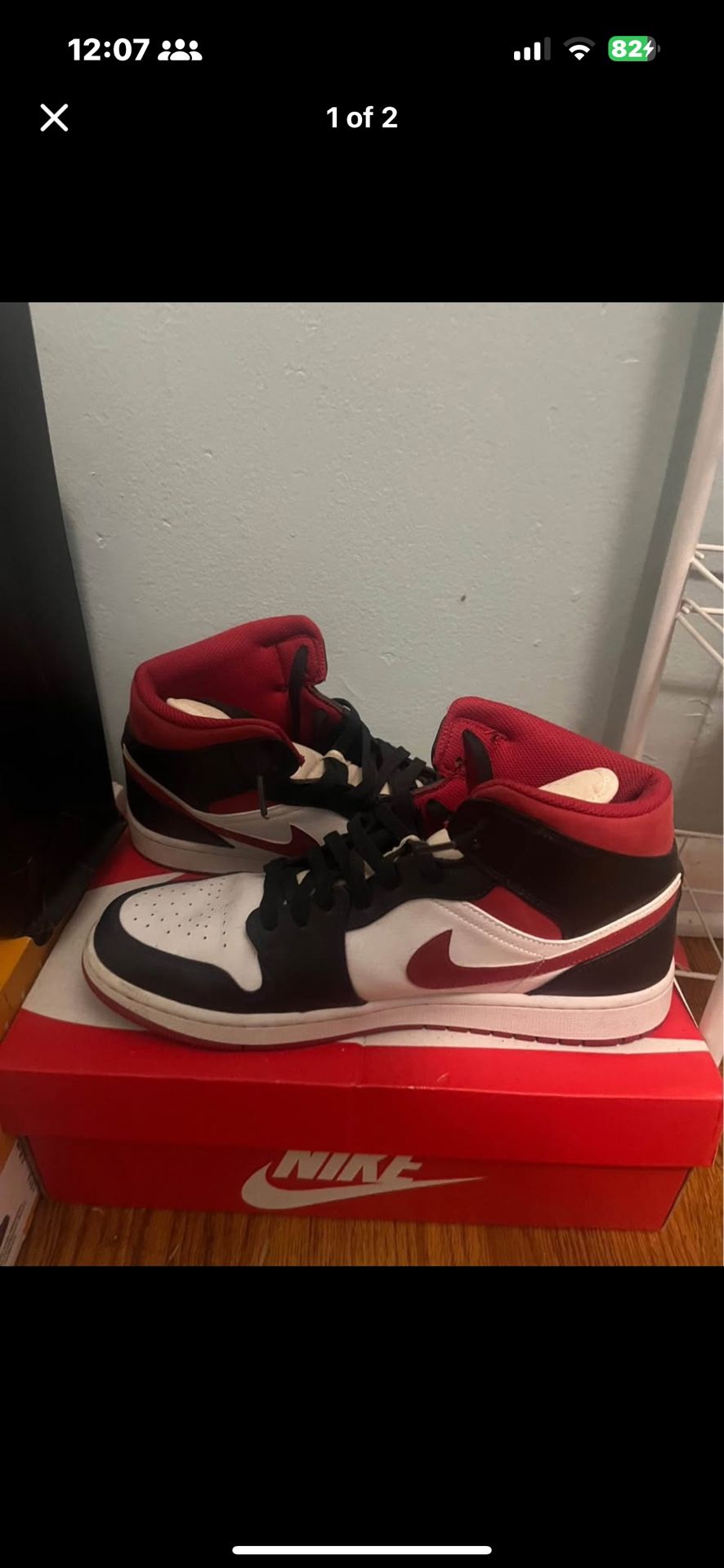 Jordan 1 Mids