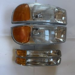 Gmc Yukon Headlight Year 99-07