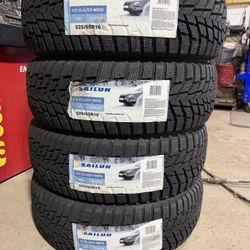 (4) - 225/65/16 Sailun Ice Blazer WSTX Snow Tires