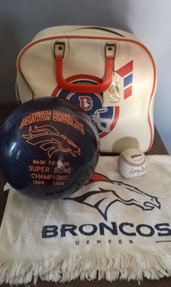 Back-to-back Super Bowl XXXII and XXXIII championships,Denver Bromcos Bowling ball