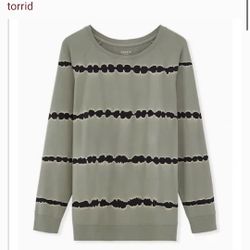 Torrid Size 5 Sweatshirt 