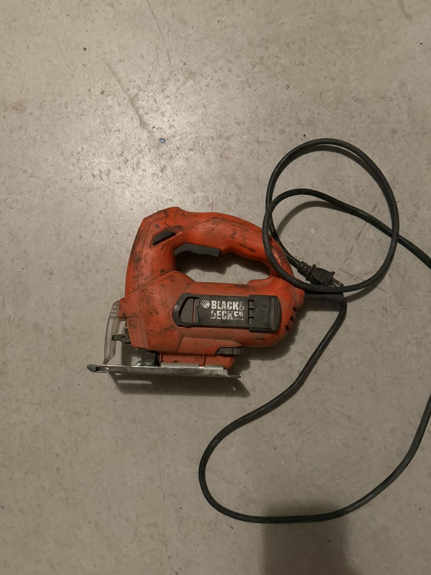 BLACK & DECKER JIGSAW JS500 Type 2 18mm 4.5 A WITH BAG SOME BLADES