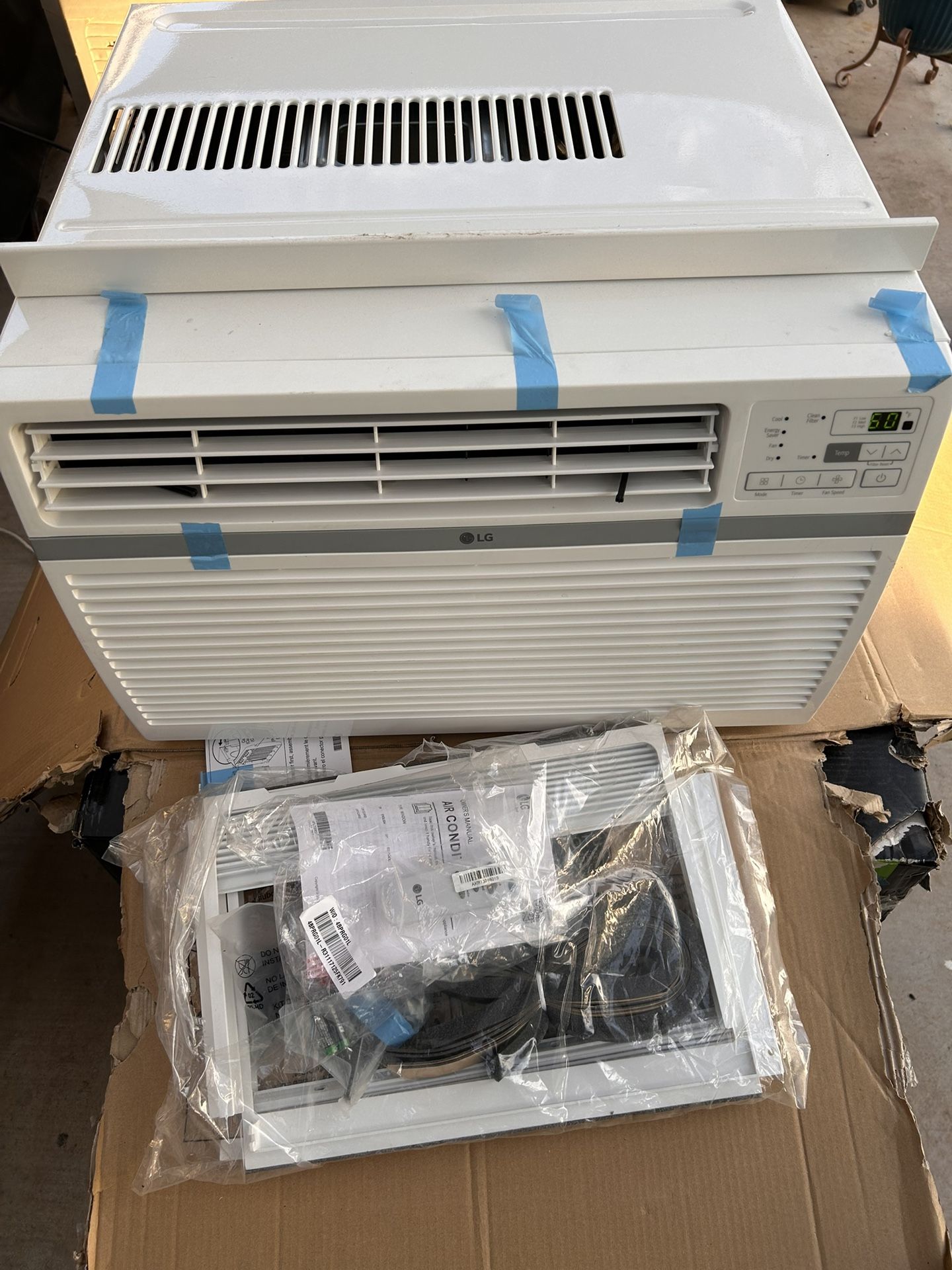 New Window Air Conditioner Cools 550sq-ft By LG