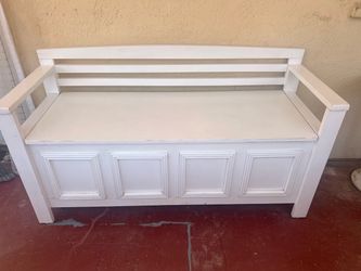 White bench with storage