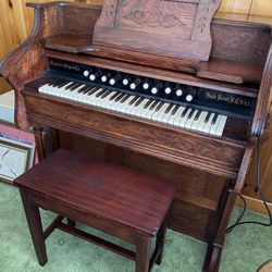 Antique Oak Pump Organ