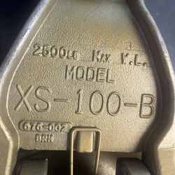 Sherman & Reilly XS-100-B Universal Stringing Block Pulley