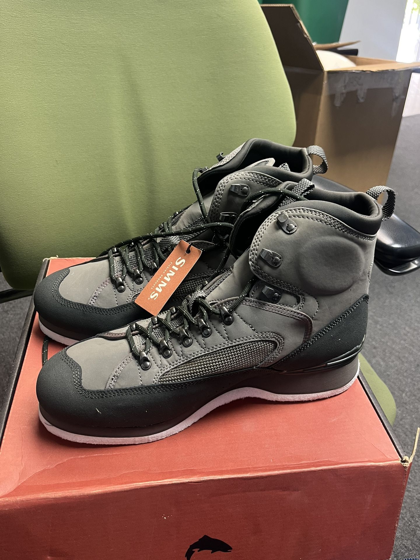 SIMMS Fly Fishing Boots — Size 13 Men’s BRAND NEW WITH TAGS