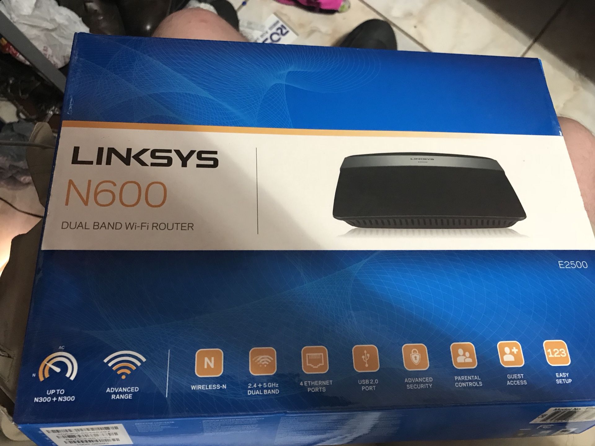 Selling Linksys N600 Dual band WiFi router