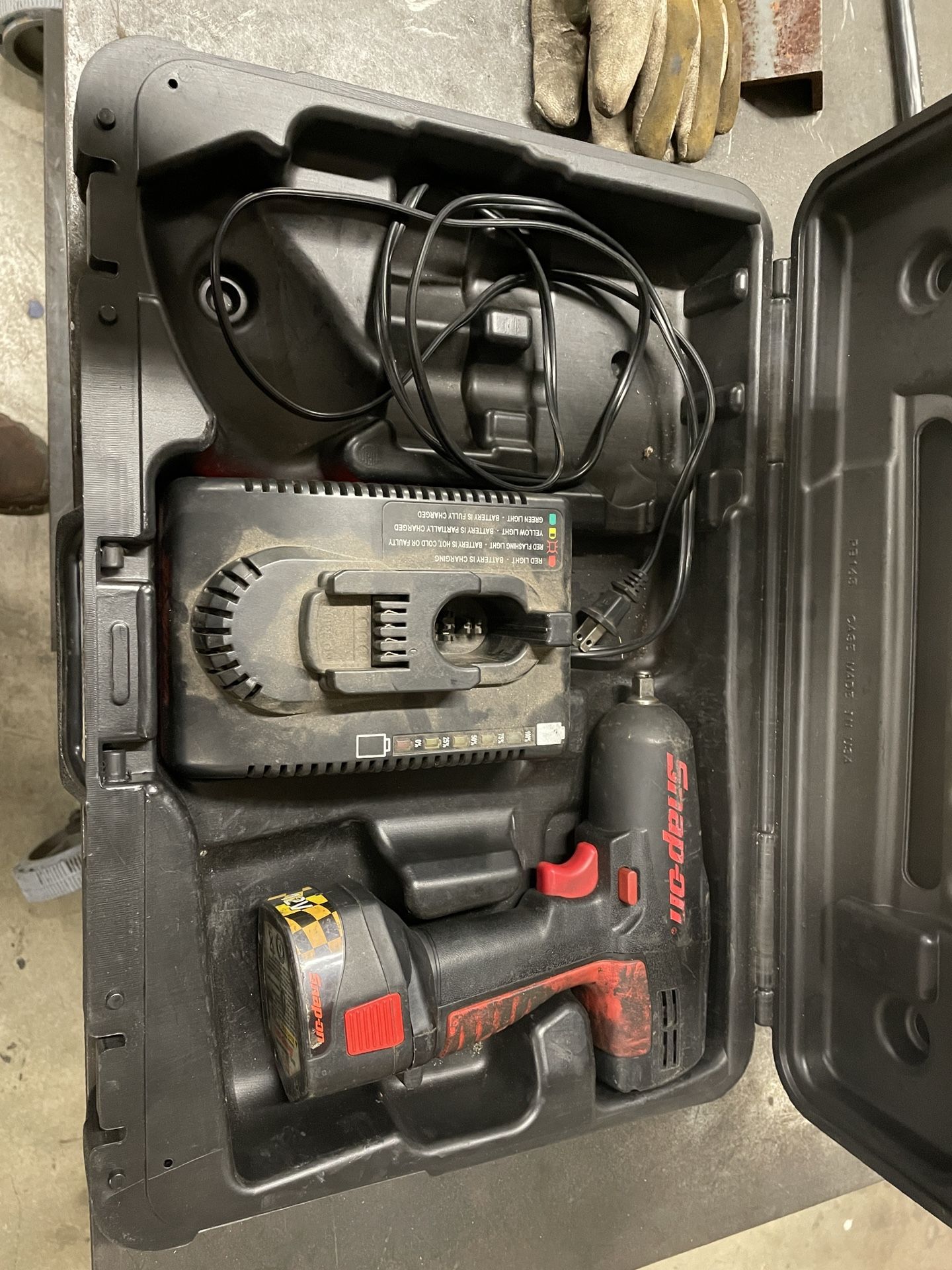 Snap On 3/8” 12 Volt Impact