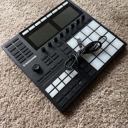 Maschine MK3 (music/beat production)
