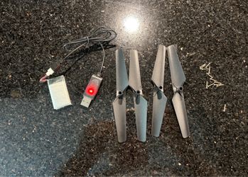 4 Quadcopter Propellers & Battery w/USB Charger for LAMASTON X5SW-1 Quadcopter