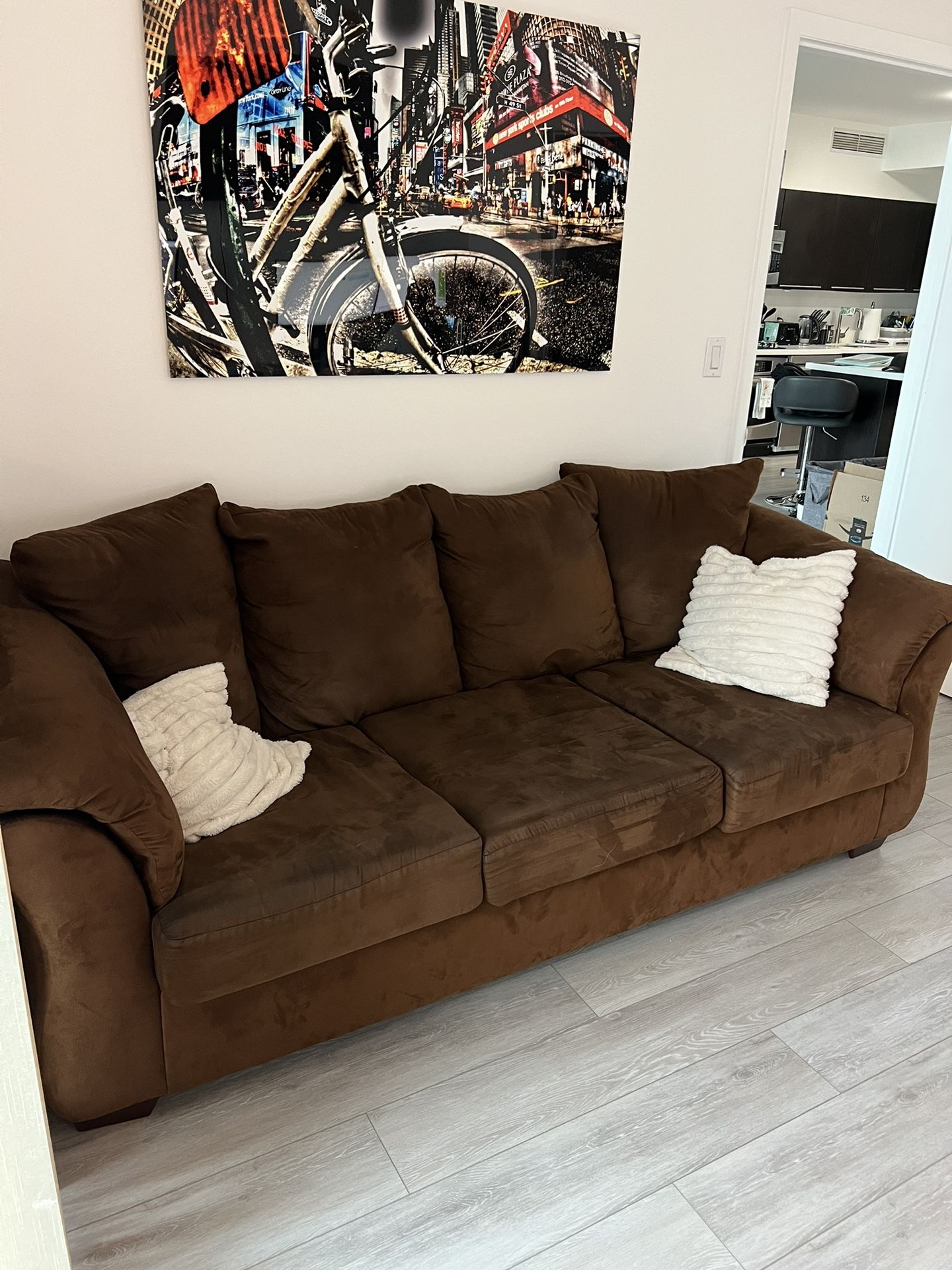 Couch With Pull Out Bed