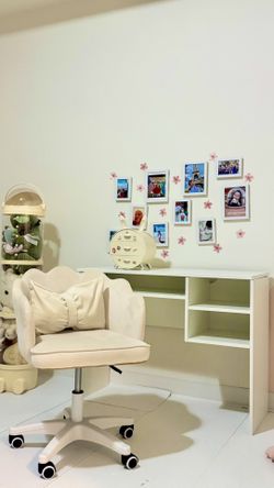 Kids Study Desk + Cream Petal Chair + Free Bunny Pencil Case 🌟