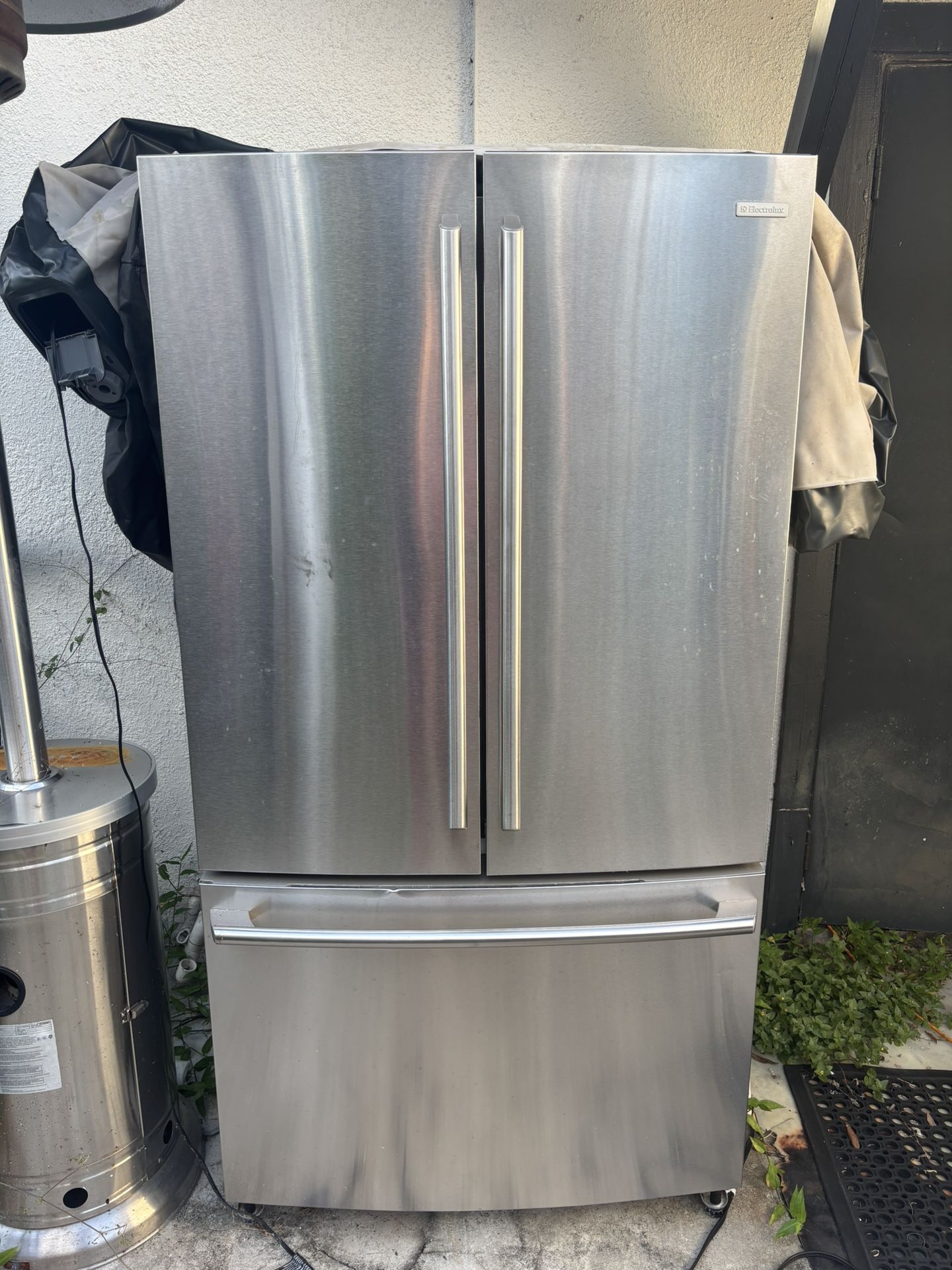 ELECTROLUX STAINLESS REFRIGERATOR