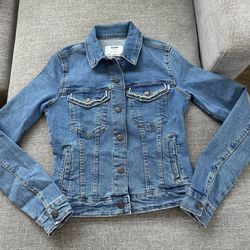 Women’s  Denim  Jacket