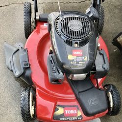 Toro 22’ Recycler Self Propelled With Bag Lawn Mower