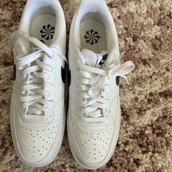 Nike Court Vision Low Sneakers. Excellent condition, just tried on. Mens 10.5.
