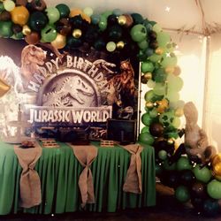 Birthday - Baby Shower- Bautiso - Dinosaur 🦖 Decoration- Jurracic Party -Anniversary - Funeral -Fake Grass -- Balloon Garland 