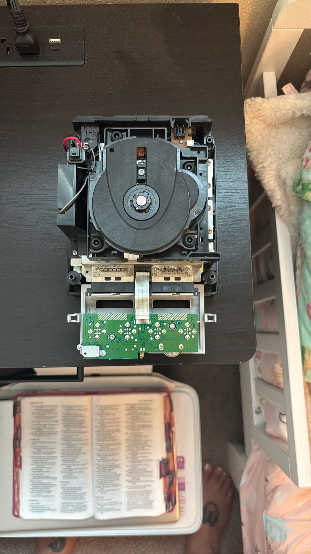 Title: Nintendo GameCube DOL-001 — FOR PARTS / MISSING MOTHERBOARD — Doesn’t Read Discs