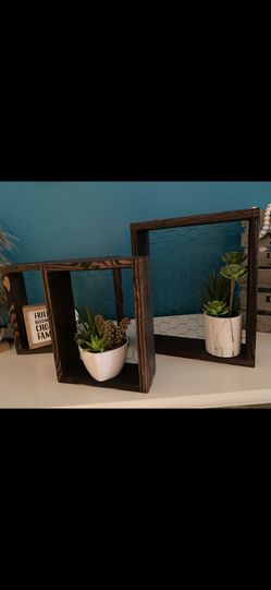 Rustic/Farmhouse 3pc Solid Wood Shadow Boxes W/ Chicken Wire. 