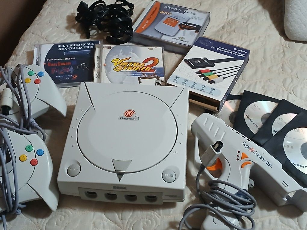 Sega Dreamcast Electronics & Media