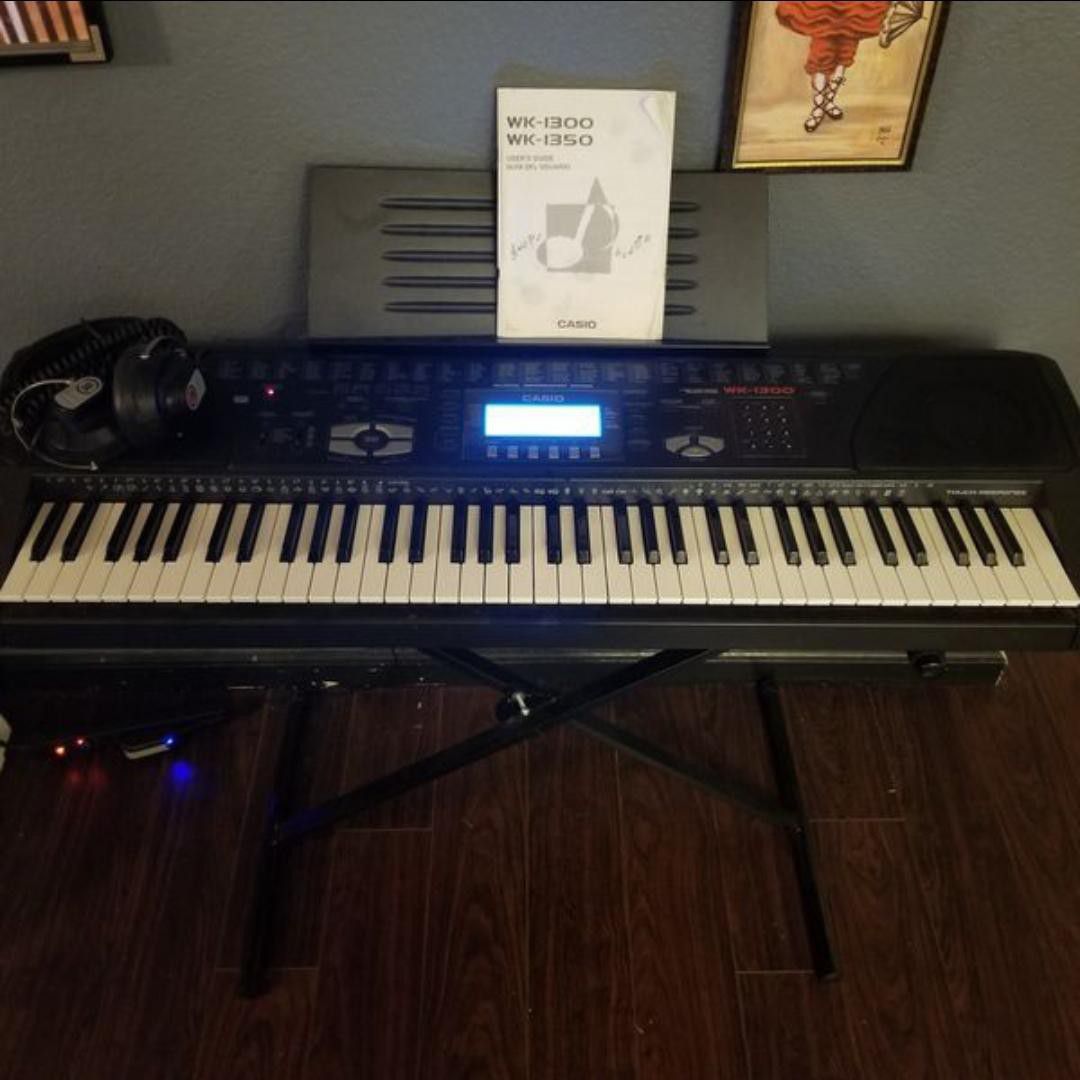 Casio WK-1300 electronic keyboard for in Sacramento, CA - OfferUp