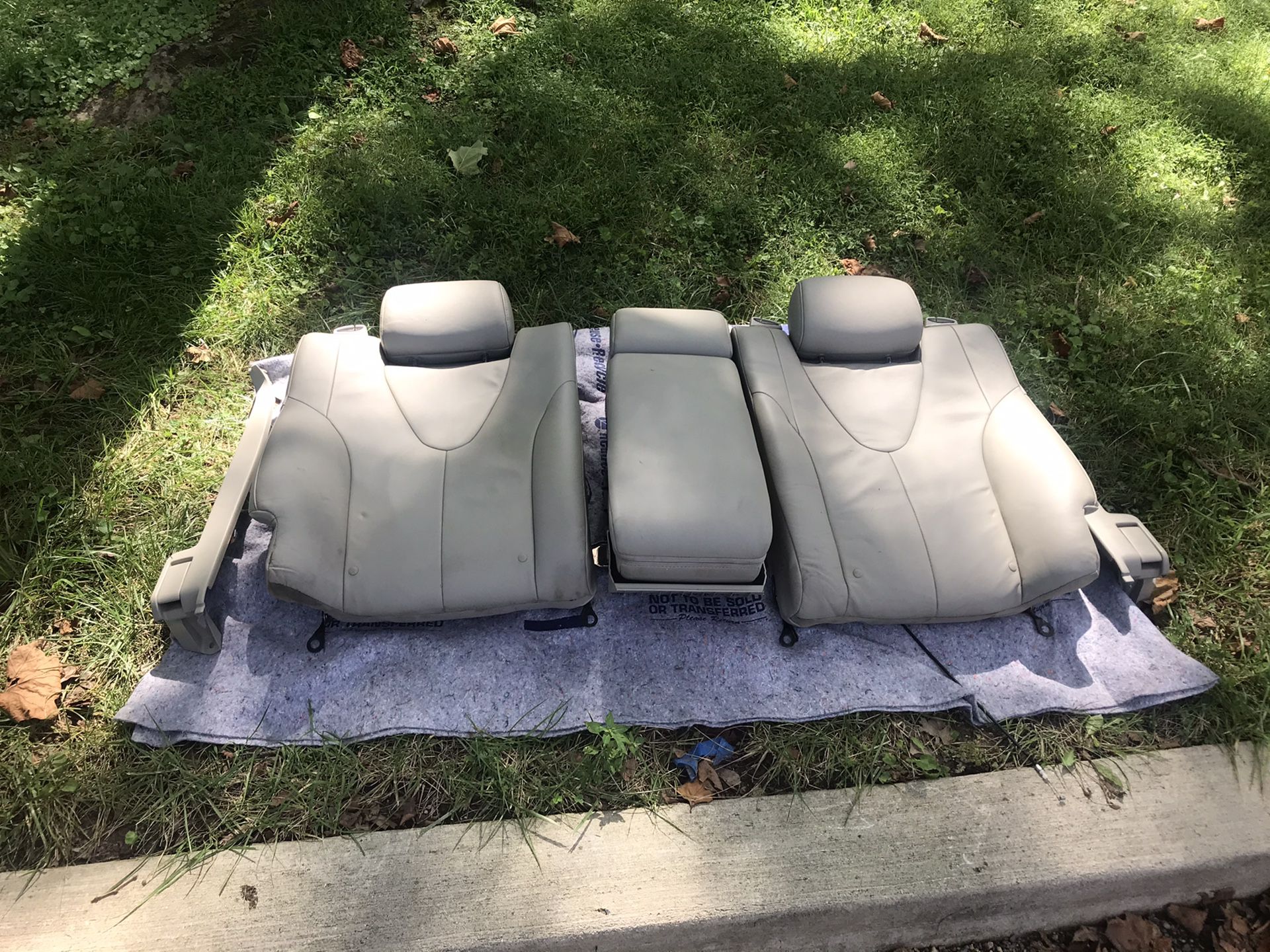 2009 Toyota Camry back seats tan leather