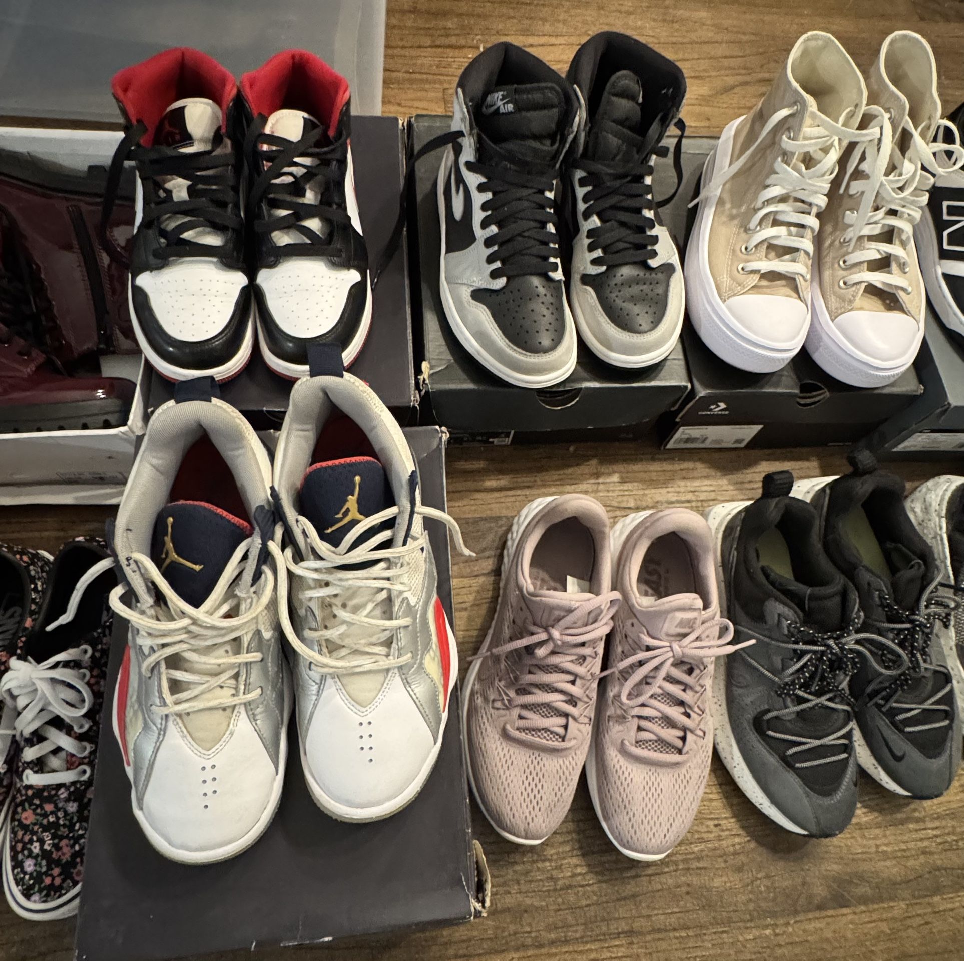 🔥 Moving Sale! Women’s Nike, Jordan, Vans!