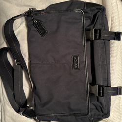 COACH MESSENGER BAG 