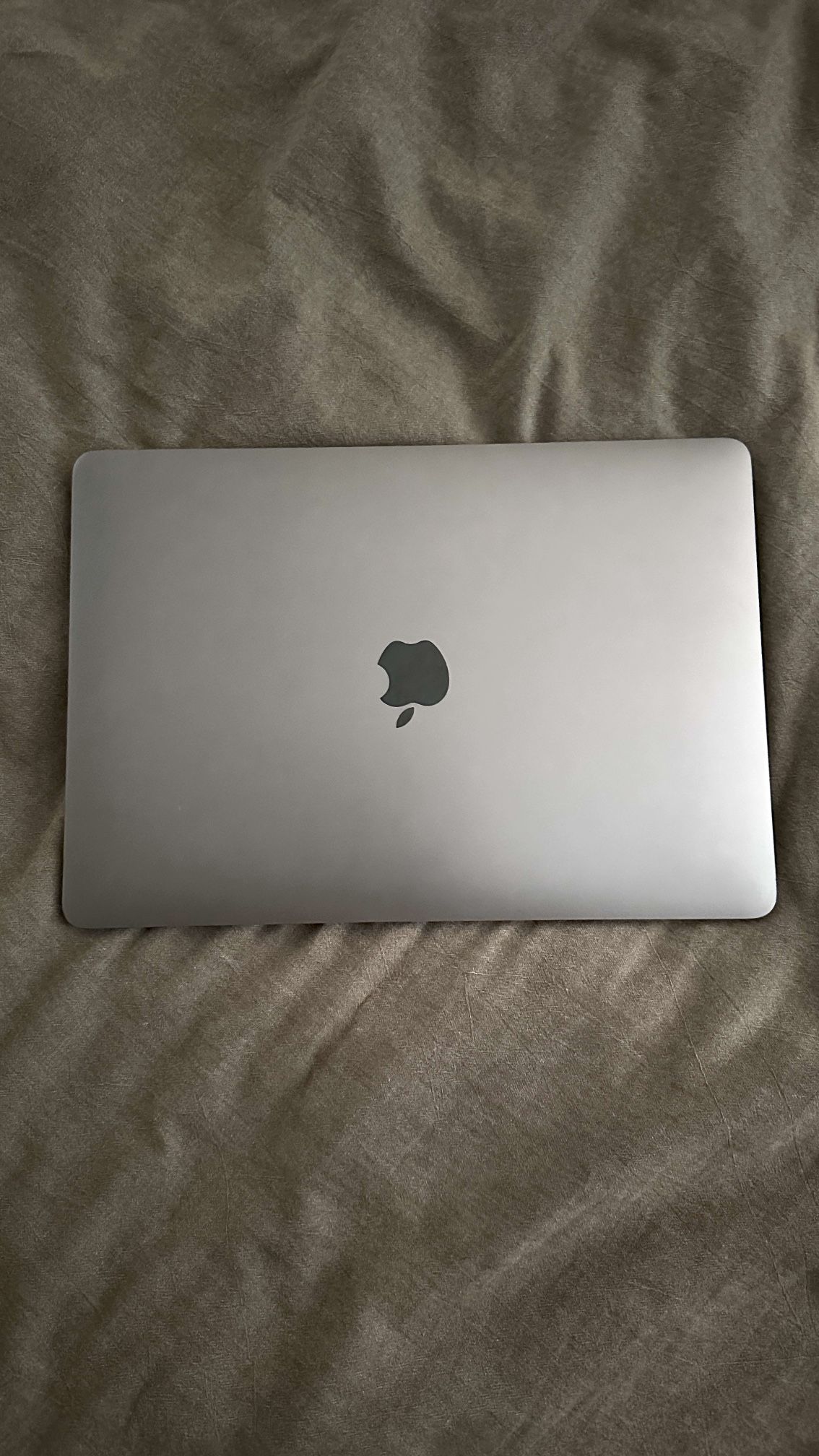 MacBook Air 13”