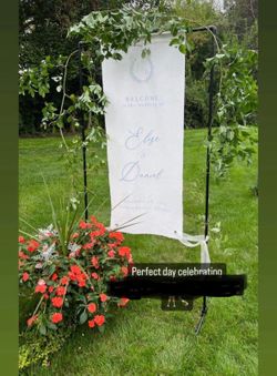 “Modern black metal wedding welcome sign stand / event display stand / backdrop frame