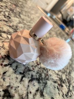 ariana grande perfume