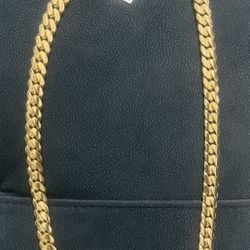 For Sale Brand New 26" Solid Italian Cuban Link Necklace In 18K Gold Plated
