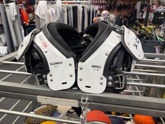 Zenith Element Skill Shoulder Pads Small 17”-18” Excellent Condition