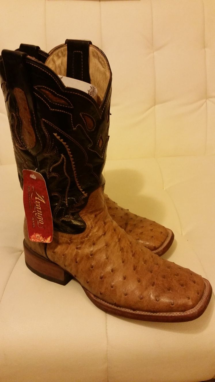 BOTAS ARANGO FULL QUILL OSTRICH RODEO SQUARE TOE BOOTS Size: 7.5