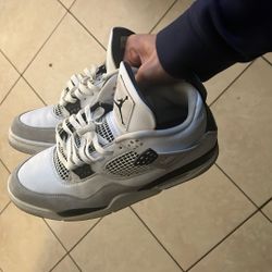 Jordan 4 Size 11