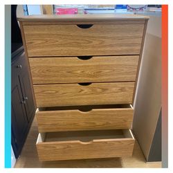 Dresser/ Five drawers dresser