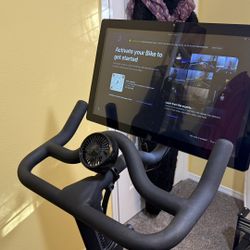 2020 Peloton Bike