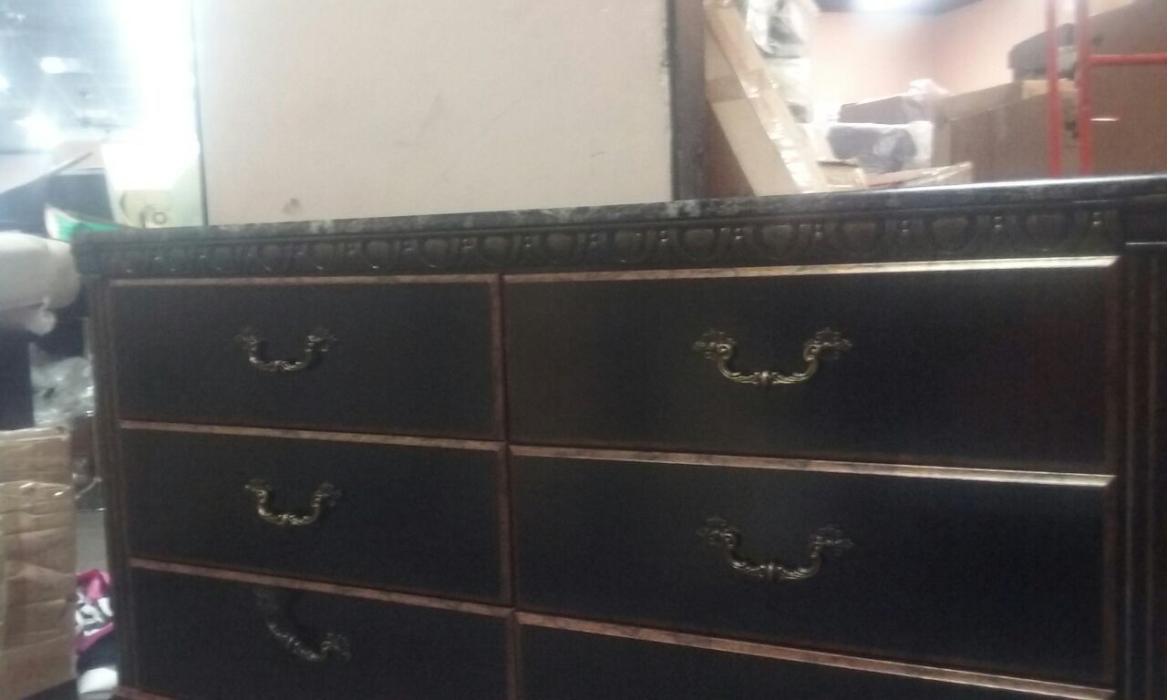 BLOWOUT SALE,FLOOR,DRESSER, $199