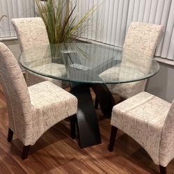 Heavy Glass Dining Table With 4 Chairs 