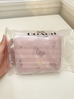 COACH Kisslock Coin Purse With Butterfly Print in Pink
