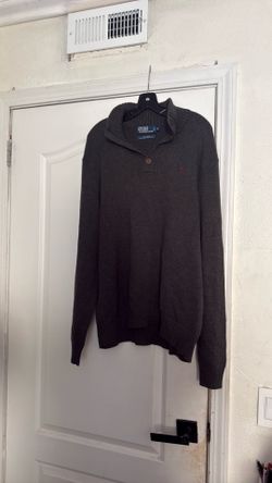 Men’s Ralph Lauren grey 3 button sweater. XL