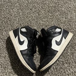 Jordan 1 Mid Off Noir Toe size 7.5